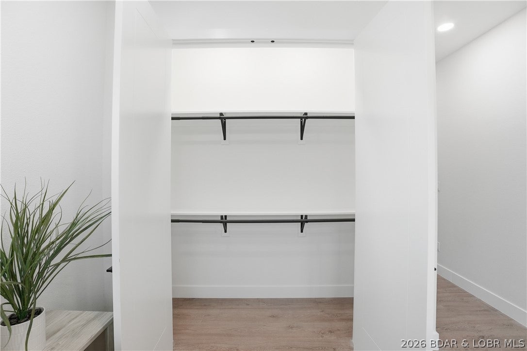 Porto Cima, Missouri, 65049, United States, 4 Bedrooms Bedrooms, ,4 BathroomsBathrooms,Residential,Active,2040222