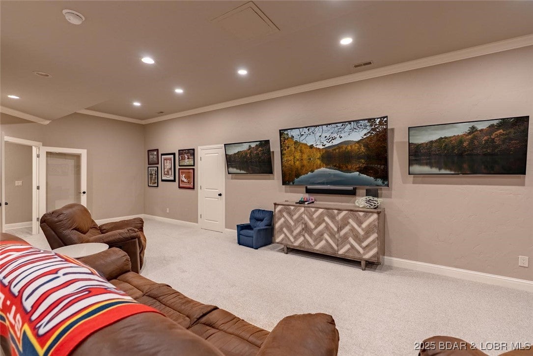 Lake Ozark, Missouri, 65049, United States, 5 Bedrooms Bedrooms, ,5 BathroomsBathrooms,Residential,Active,1990646