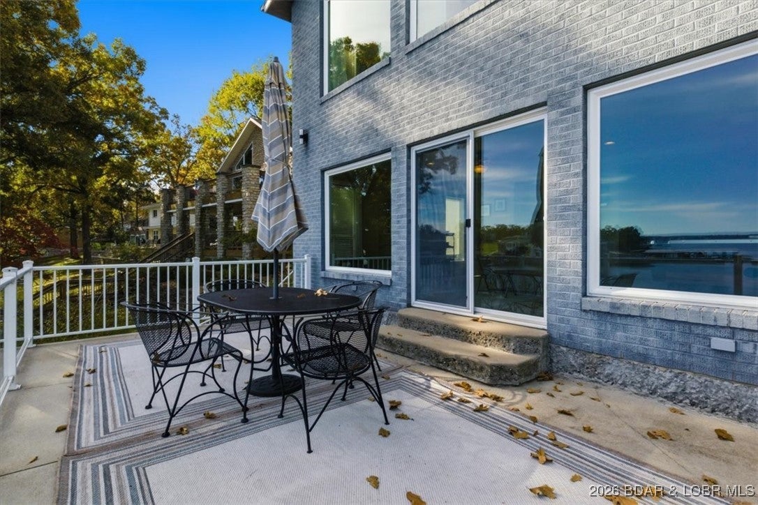 Osage Beach, Missouri, 65065, United States, 5 Bedrooms Bedrooms, ,3 BathroomsBathrooms,Residential,Active,2008728