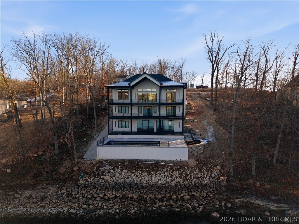 Porto Cima, Missouri, 65079, United States, 6 Bedrooms Bedrooms, ,9 BathroomsBathrooms,Residential,Active,2017446