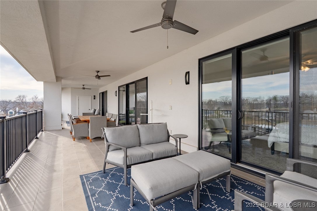 Sunrise Beach, Missouri, 65079, United States, 4 Bedrooms Bedrooms, ,5 BathroomsBathrooms,Residential,Active,2008284