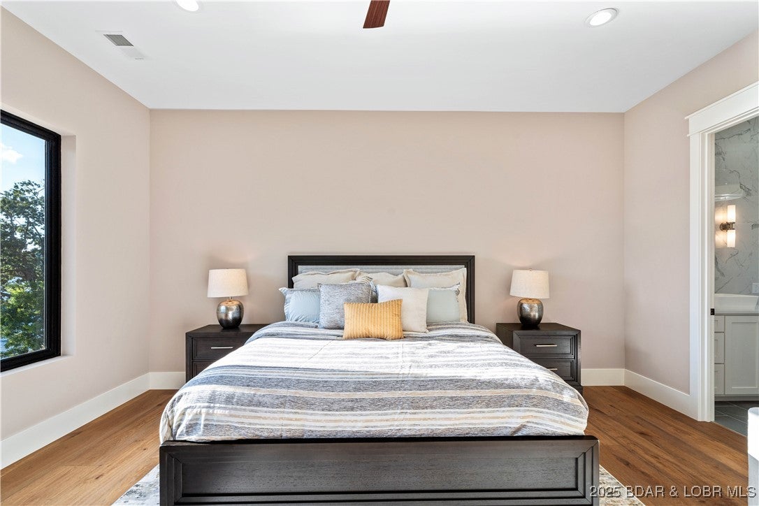 Osage Beach, Missouri, 65065, United States, 6 Bedrooms Bedrooms, ,6 BathroomsBathrooms,Residential,Active,1922661