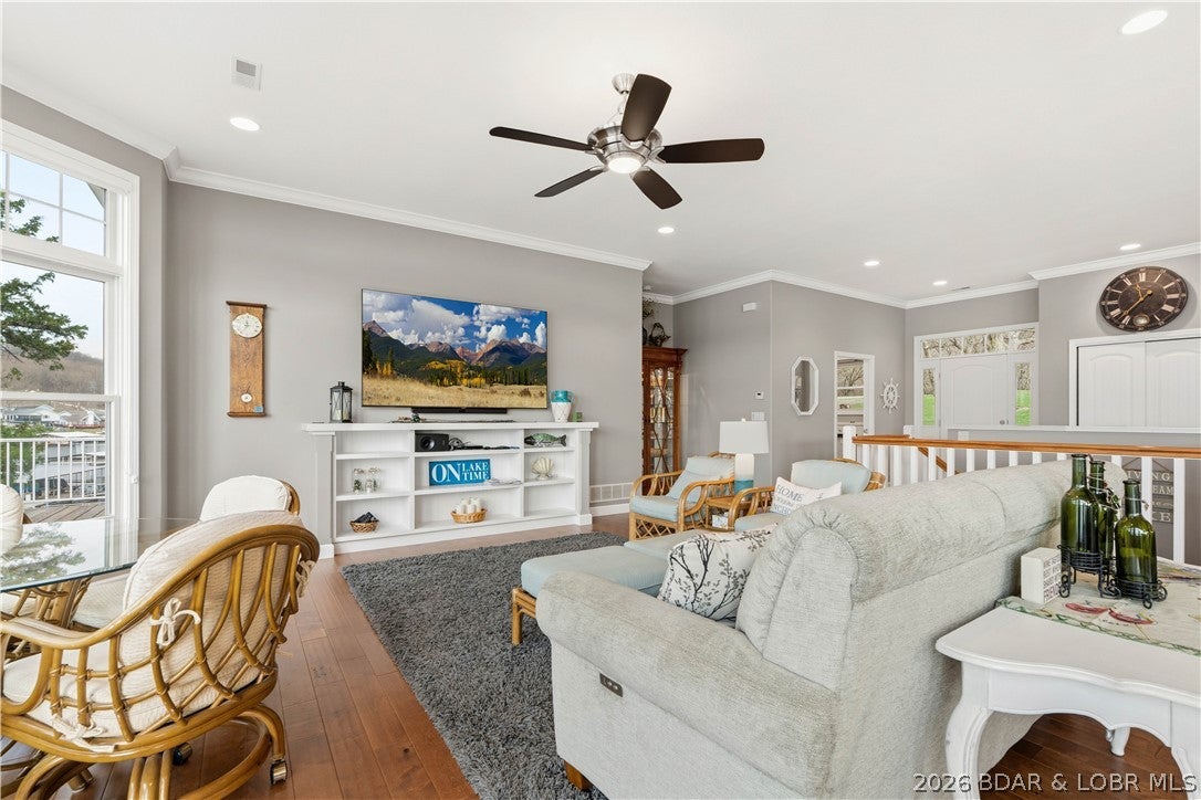 Gravois Mills, Missouri, 65037, United States, 5 Bedrooms Bedrooms, ,3 BathroomsBathrooms,Residential,Active,2032925