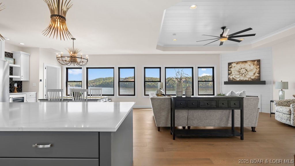 Camdenton, Missouri, 65020, United States, 4 Bedrooms Bedrooms, ,4 BathroomsBathrooms,Residential,Active,1945094