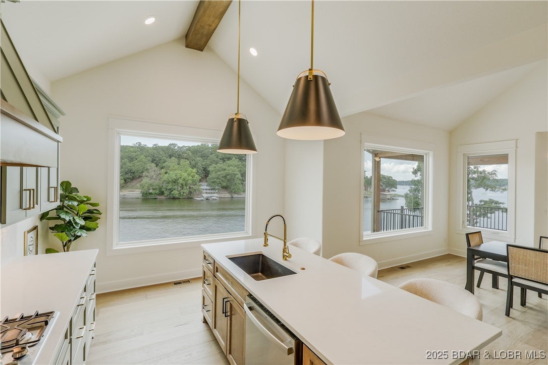 Sunrise Beach, Missouri, 65079, United States, 4 Bedrooms Bedrooms, ,5 BathroomsBathrooms,Residential,Active,1843842