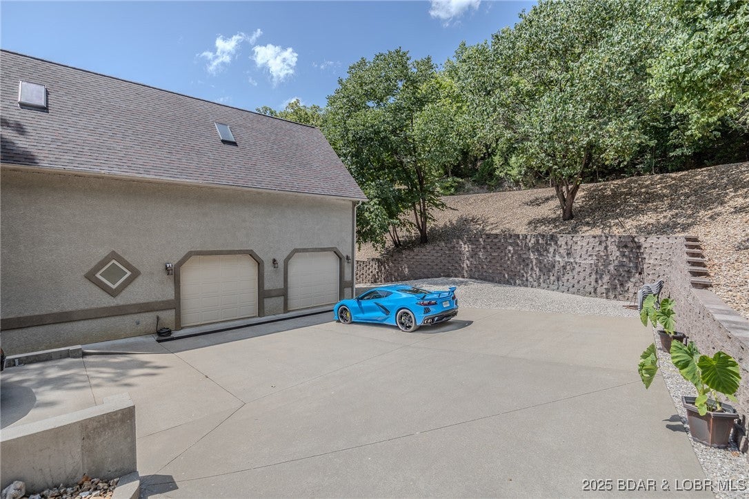 Linn Creek, Missouri, 65052, United States, 7 Bedrooms Bedrooms, ,6 BathroomsBathrooms,Residential,Active,1902924