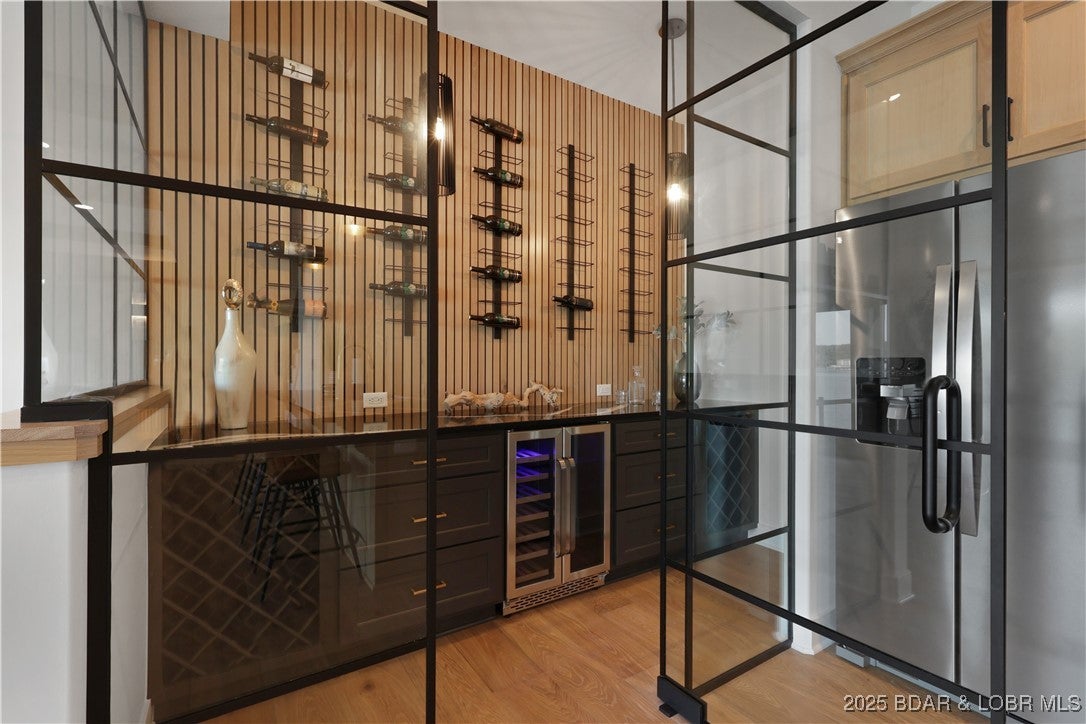 Porto Cima, Missouri, 65079, United States, 6 Bedrooms Bedrooms, ,5 BathroomsBathrooms,Residential,Active,1960144