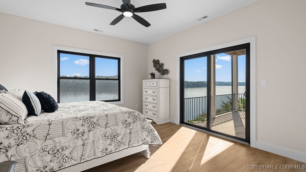 Camdenton, Missouri, 65020, United States, 4 Bedrooms Bedrooms, ,4 BathroomsBathrooms,Residential,Active,1945094