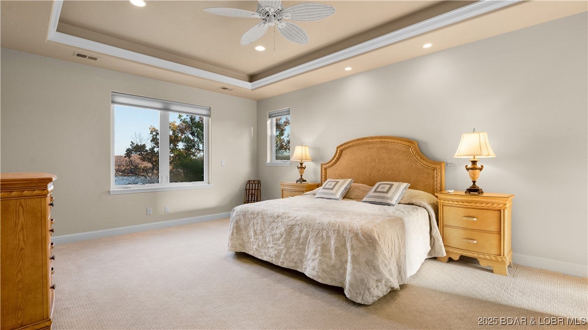 Camdenton, Missouri, 65020, United States, 5 Bedrooms Bedrooms, ,5 BathroomsBathrooms,Residential,Active,1989766