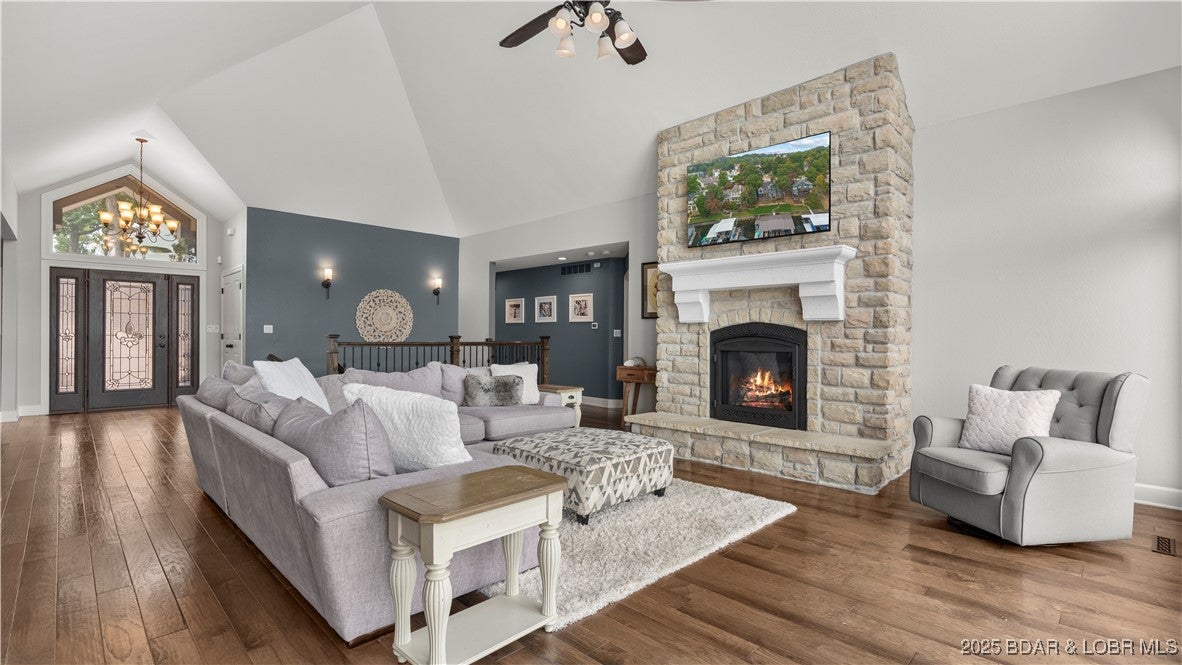 Lake Ozark, Missouri, 65049, United States, 5 Bedrooms Bedrooms, ,5 BathroomsBathrooms,Residential,Active,1968089