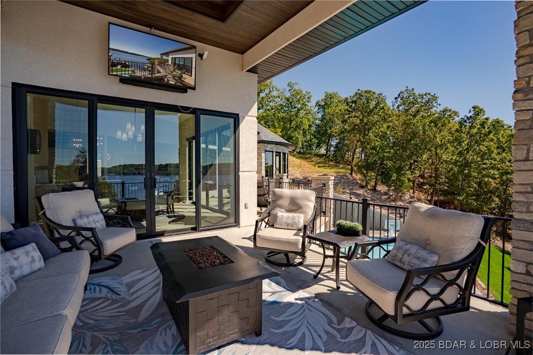 Sunrise Beach, Missouri, 65079, United States, 5 Bedrooms Bedrooms, ,7 BathroomsBathrooms,Residential,Active,1961963