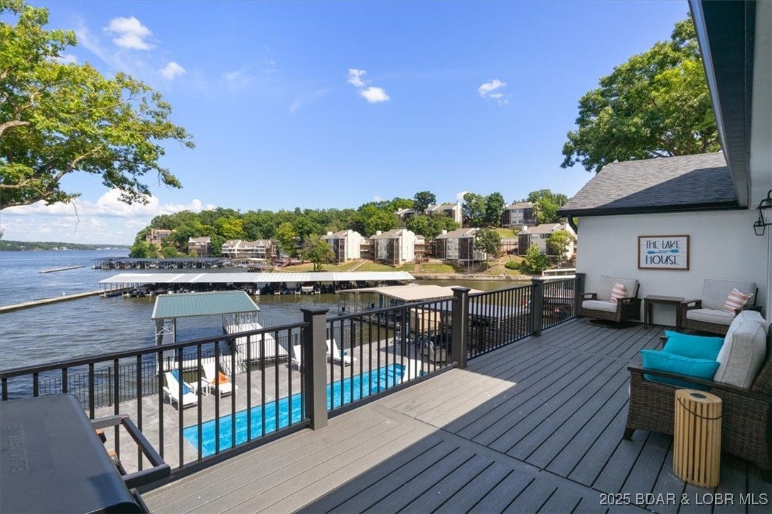 Osage Beach, Missouri, 65065, United States, 5 Bedrooms Bedrooms, ,4 BathroomsBathrooms,Residential,Active,2001071