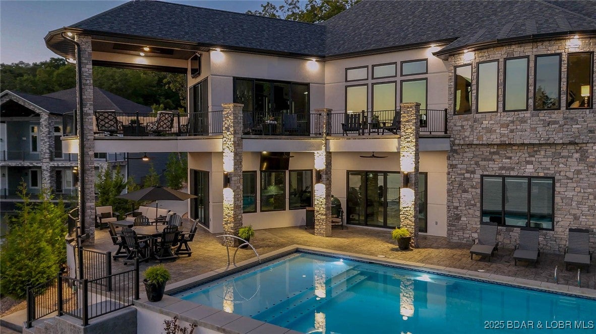 Sunrise Beach, Missouri, 65079, United States, 5 Bedrooms Bedrooms, ,7 BathroomsBathrooms,Residential,Active,1961963