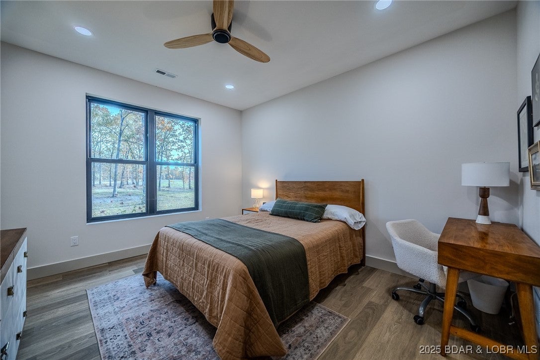 Linn Creek, Missouri, 65052, United States, 6 Bedrooms Bedrooms, ,5 BathroomsBathrooms,Residential,Active,1989796