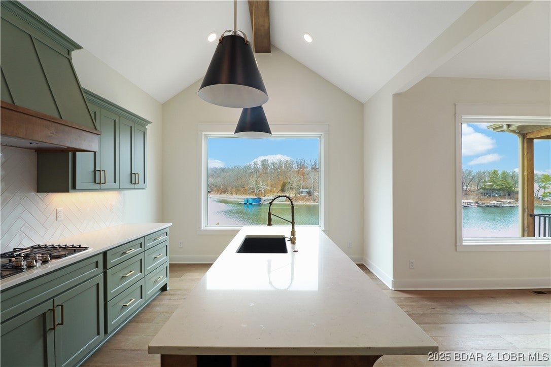 Sunrise Beach, Missouri, 65079, United States, 4 Bedrooms Bedrooms, ,5 BathroomsBathrooms,Residential,Active,1843842