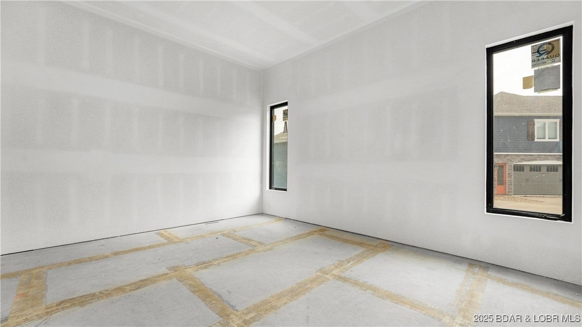 Osage Beach, Missouri, 65065, United States, 6 Bedrooms Bedrooms, ,9 BathroomsBathrooms,Residential,Active,1964478