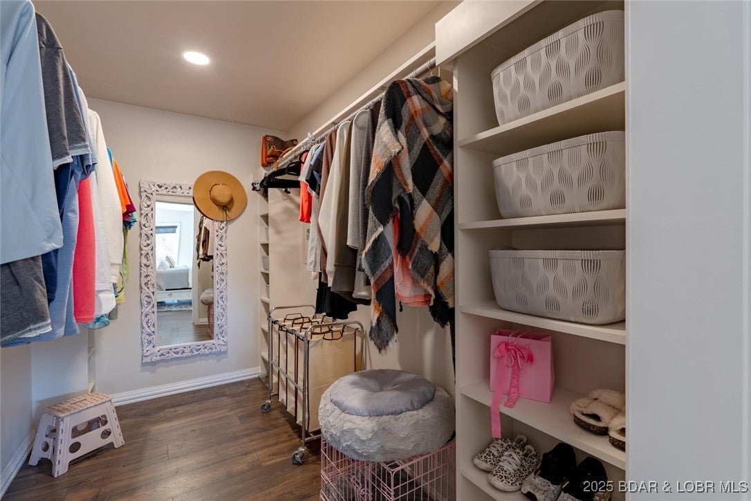 Four Seasons, Missouri, 65049, United States, 5 Bedrooms Bedrooms, ,4 BathroomsBathrooms,Residential,Active,2008696