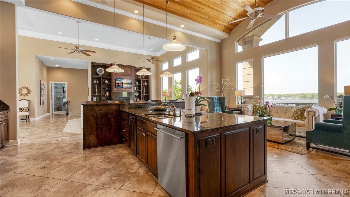 Sunrise Beach, Missouri, 65079, United States, 6 Bedrooms Bedrooms, ,8 BathroomsBathrooms,Residential,Pending,1943776