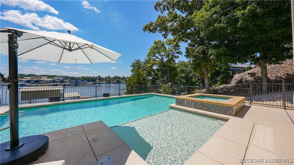 Sunrise Beach, Missouri, 65079, United States, 5 Bedrooms Bedrooms, ,5 BathroomsBathrooms,Residential,Active,1929435