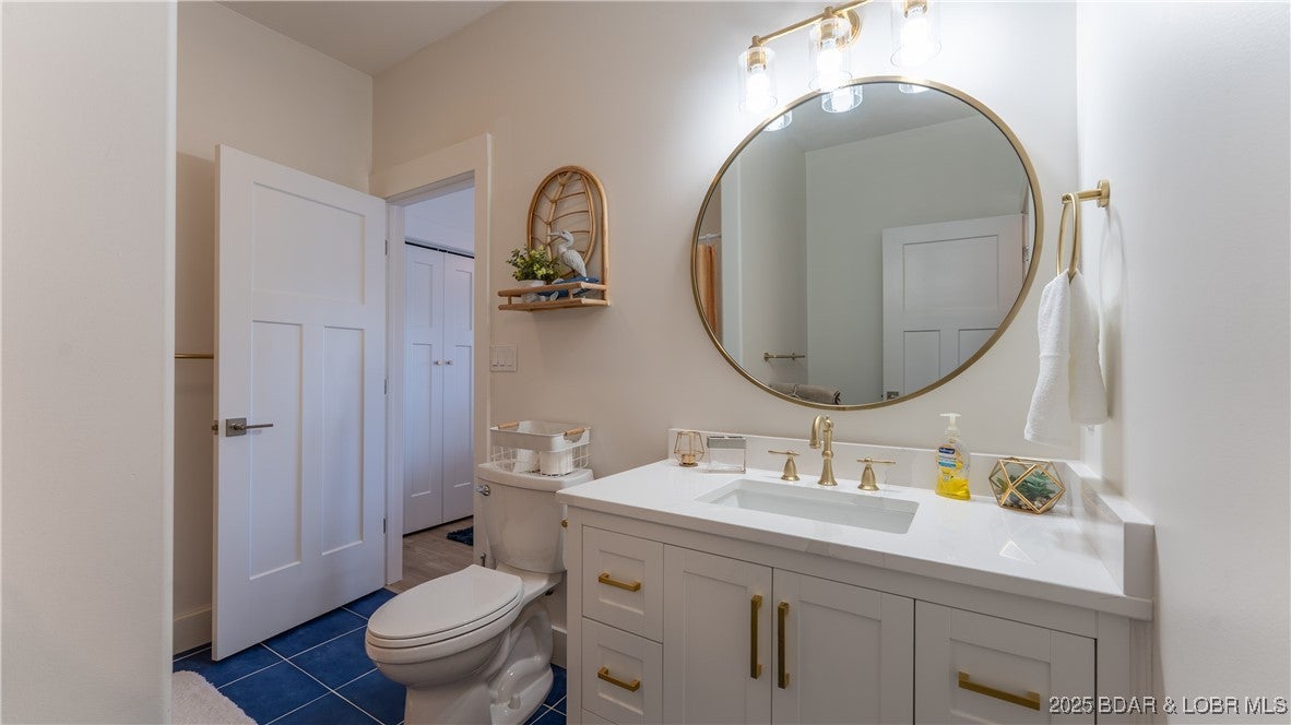 Roach, Missouri, 65787, United States, 8 Bedrooms Bedrooms, ,5 BathroomsBathrooms,Residential,Active,2007100