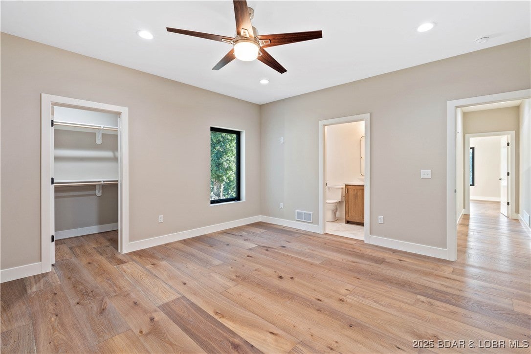 Osage Beach, Missouri, 65065, United States, 6 Bedrooms Bedrooms, ,6 BathroomsBathrooms,Residential,Active,1922661