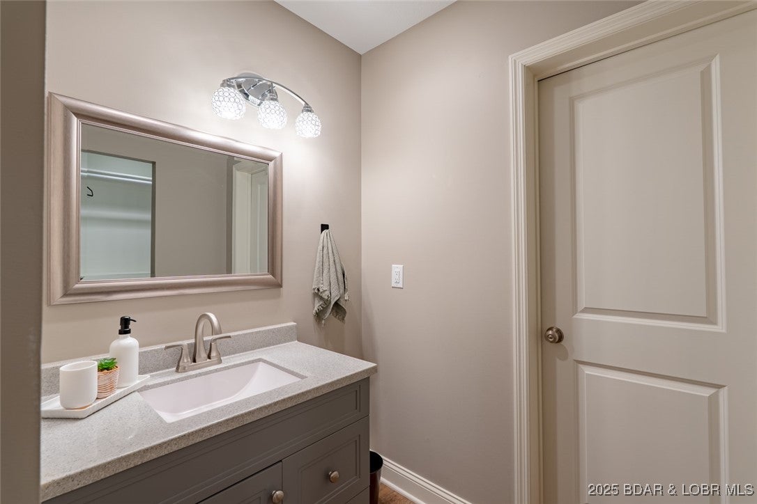 Sunrise Beach, Missouri, 65079, United States, 5 Bedrooms Bedrooms, ,7 BathroomsBathrooms,Residential,Active,2007238