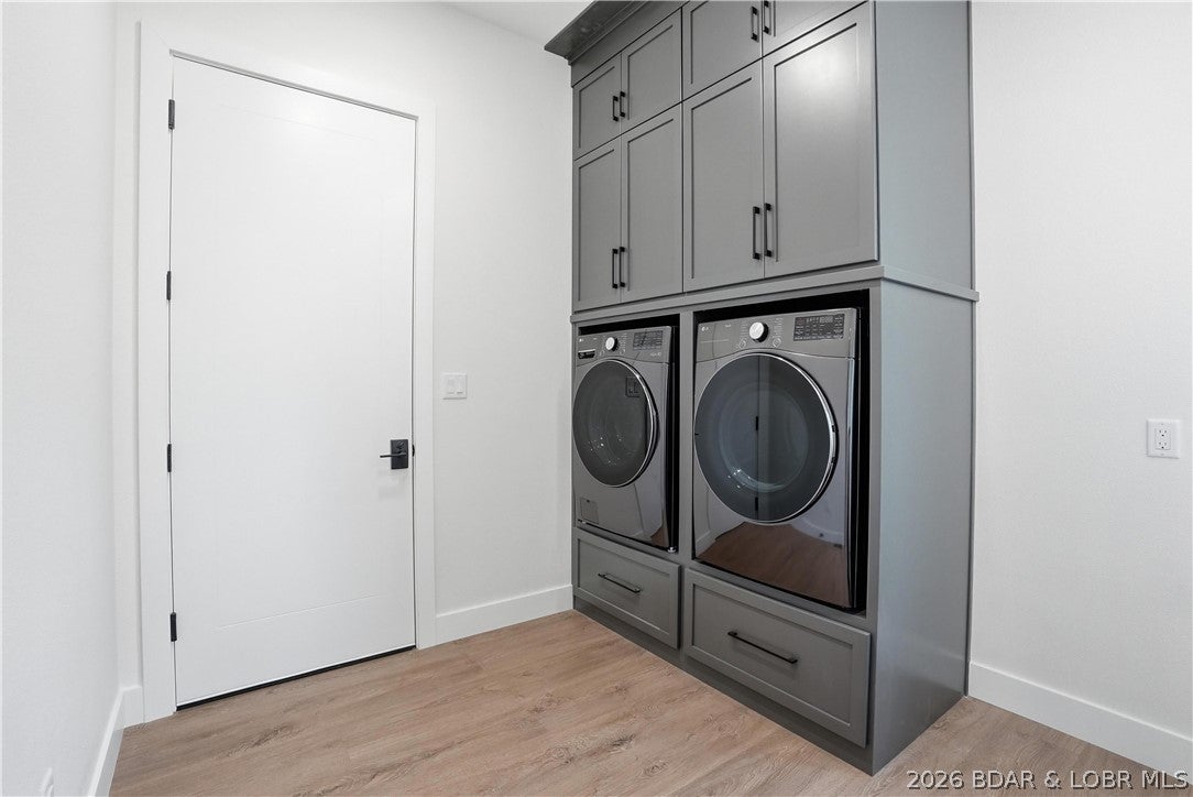 Porto Cima, Missouri, 65049, United States, 4 Bedrooms Bedrooms, ,4 BathroomsBathrooms,Residential,Active,2040222