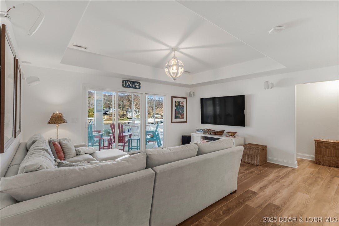 Lake Ozark, Missouri, 65049, United States, 6 Bedrooms Bedrooms, ,4 BathroomsBathrooms,Residential,Active,2006947