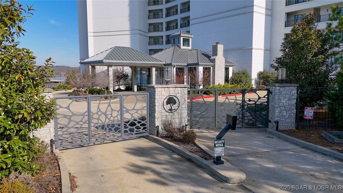 Sunrise Beach, Missouri, 65079, United States, 4 Bedrooms Bedrooms, ,5 BathroomsBathrooms,Residential,Active,2008284