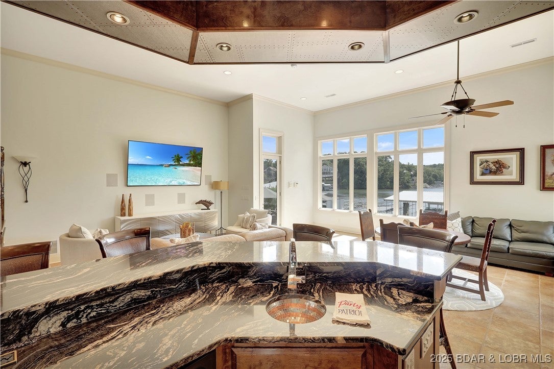 Porto Cima, Missouri, 65079, United States, 7 Bedrooms Bedrooms, ,7 BathroomsBathrooms,Residential,Active,1922532