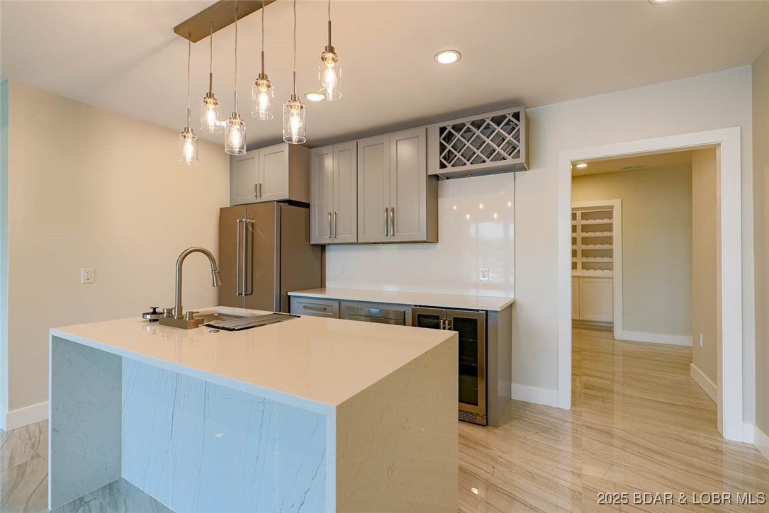 Sunrise Beach, Missouri, 65079, United States, 6 Bedrooms Bedrooms, ,7 BathroomsBathrooms,Residential,Active,1968091