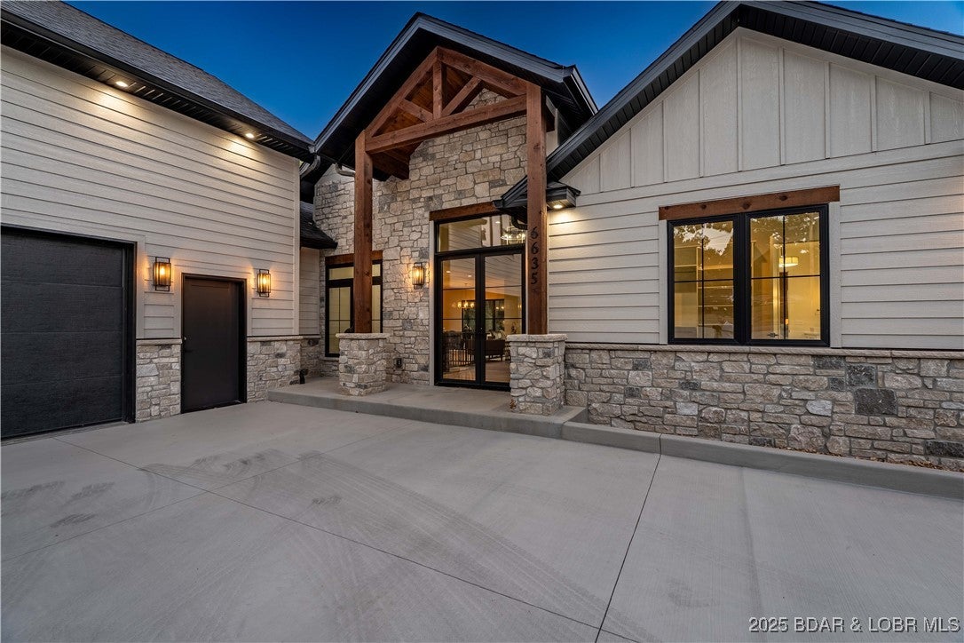 Osage Beach, Missouri, 65065, United States, 6 Bedrooms Bedrooms, ,6 BathroomsBathrooms,Residential,Active,1922661