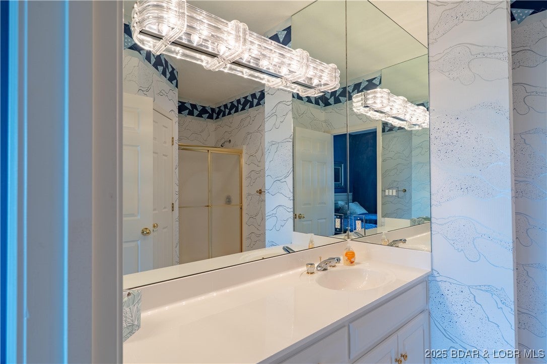 Four Seasons, Missouri, 65049, United States, 5 Bedrooms Bedrooms, ,6 BathroomsBathrooms,Residential,Active,1843468