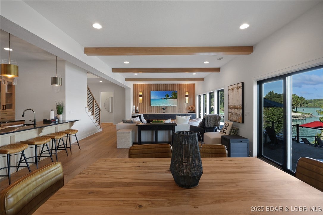 Porto Cima, Missouri, 65079, United States, 6 Bedrooms Bedrooms, ,5 BathroomsBathrooms,Residential,Active,1960144