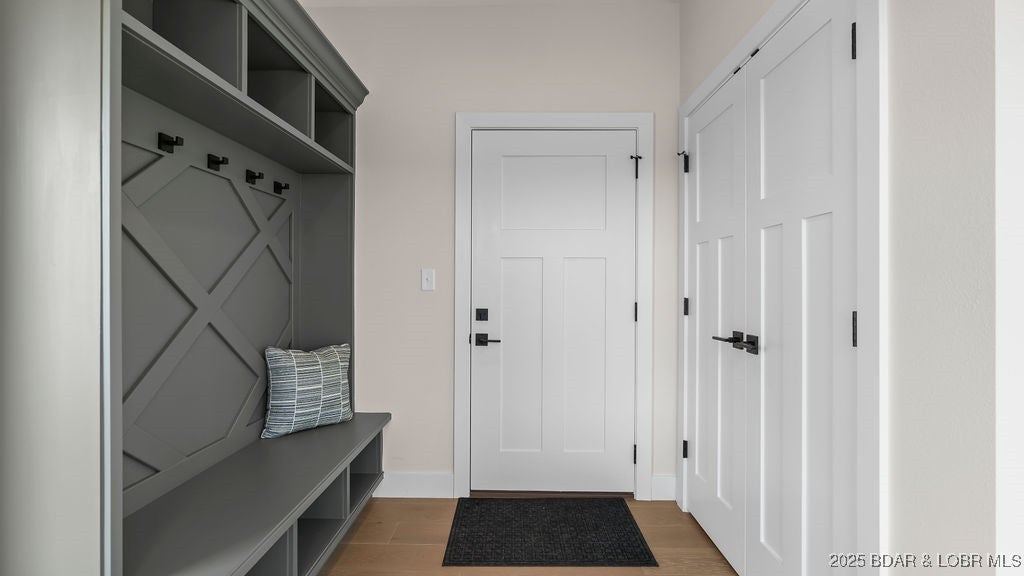 Camdenton, Missouri, 65020, United States, 4 Bedrooms Bedrooms, ,4 BathroomsBathrooms,Residential,Active,1945094