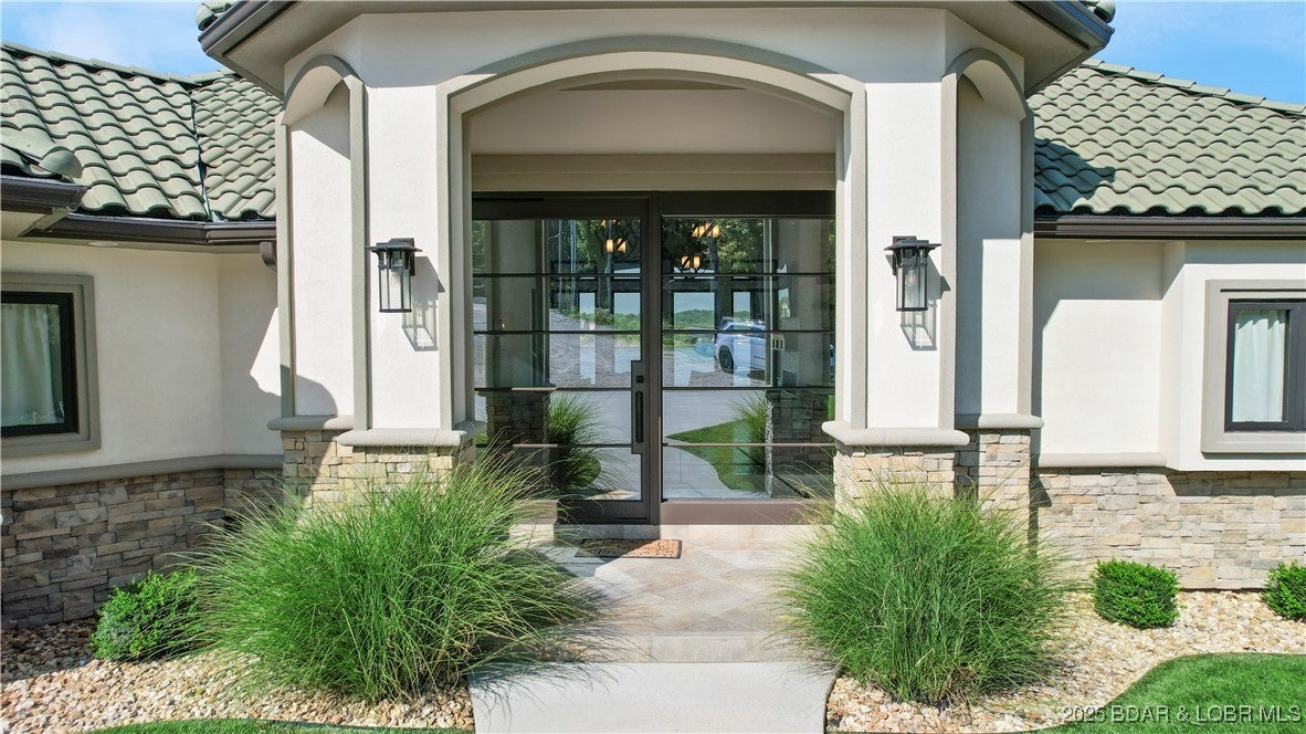 Lake Ozark, Missouri, 65049, United States, ,5 BathroomsBathrooms,Residential,Active,1734496