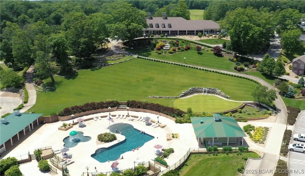 Lake Ozark, Missouri, 65049, United States, 4 Bedrooms Bedrooms, ,5 BathroomsBathrooms,Residential,Active,1960161