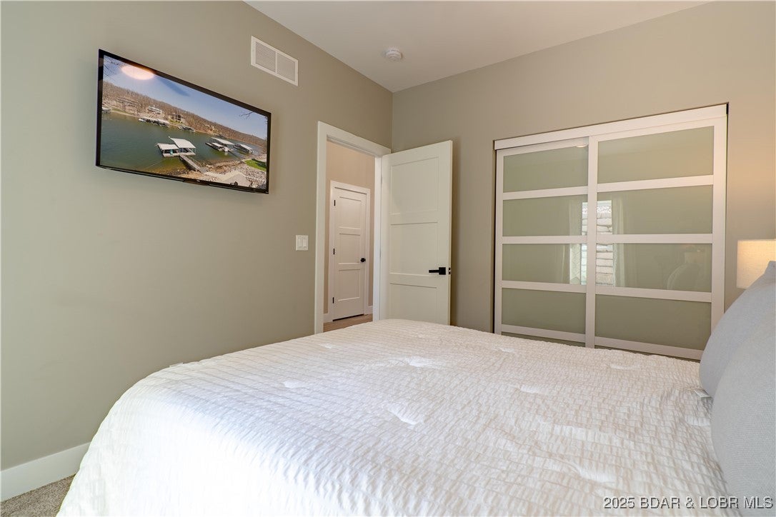 Sunrise Beach, Missouri, 65079, United States, ,5 BathroomsBathrooms,Residential,Active,1764512