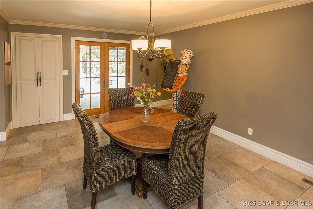 Jefferson City, Missouri, 65109, United States, 4 Bedrooms Bedrooms, ,4 BathroomsBathrooms,Residential,Active,1990045