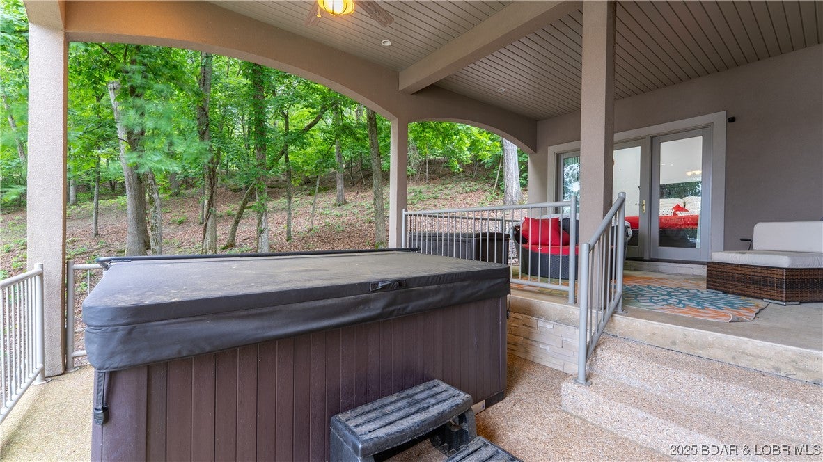Porto Cima, Missouri, 65079, United States, 5 Bedrooms Bedrooms, ,5 BathroomsBathrooms,Residential,Active,1877782