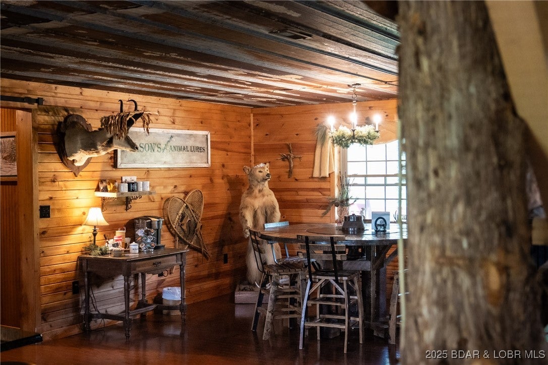 Eldon, Missouri, 65026, United States, 5 Bedrooms Bedrooms, ,3 BathroomsBathrooms,Residential,Active,1790925