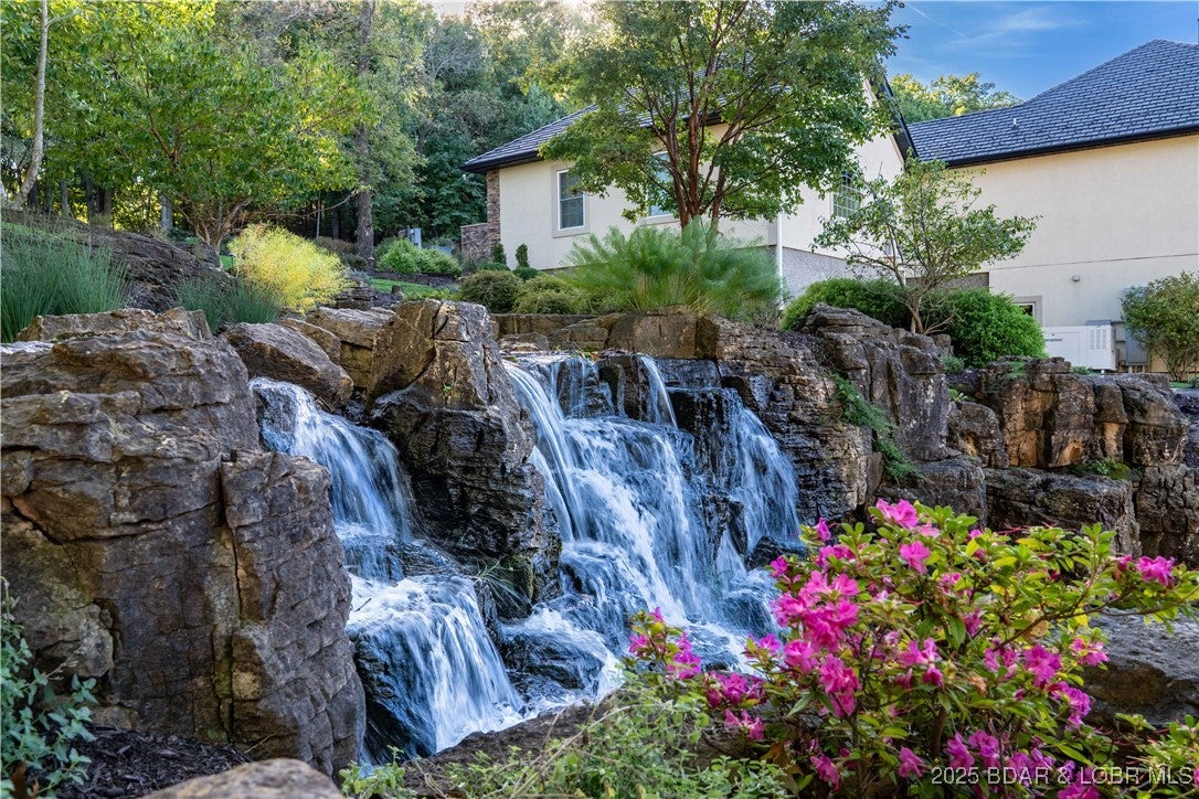 Porto Cima, Missouri, 65079, United States, 5 Bedrooms Bedrooms, ,4 BathroomsBathrooms,Residential,Active,1973370