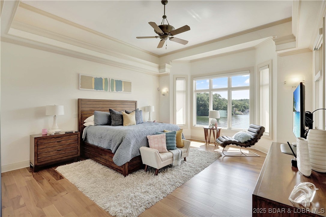 Porto Cima, Missouri, 65079, United States, 7 Bedrooms Bedrooms, ,7 BathroomsBathrooms,Residential,Active,1922532