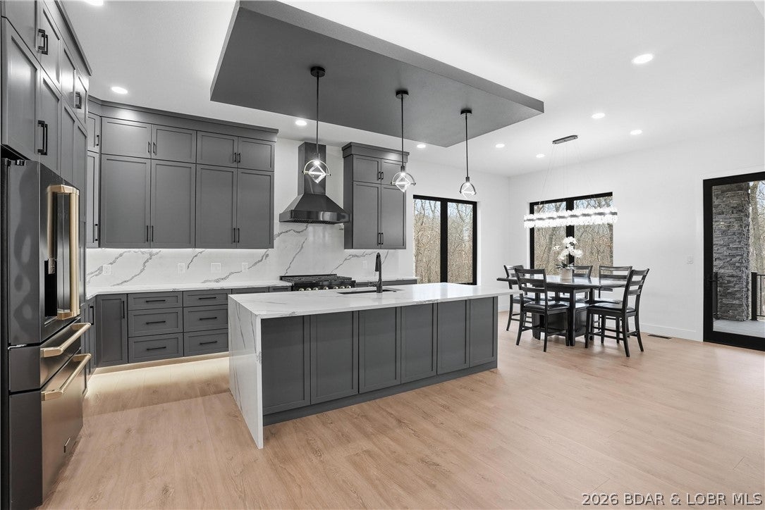 Porto Cima, Missouri, 65049, United States, 4 Bedrooms Bedrooms, ,4 BathroomsBathrooms,Residential,Active,2040222