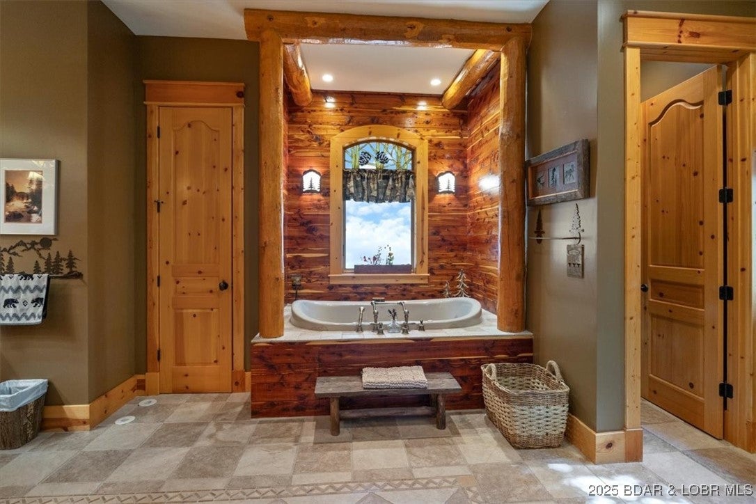 Sunrise Beach, Missouri, 65079, United States, 7 Bedrooms Bedrooms, ,6 BathroomsBathrooms,Residential,Active,1973357