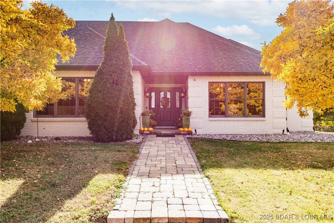 Jefferson City, Missouri, 65109, United States, 4 Bedrooms Bedrooms, ,4 BathroomsBathrooms,Residential,Active,1990045