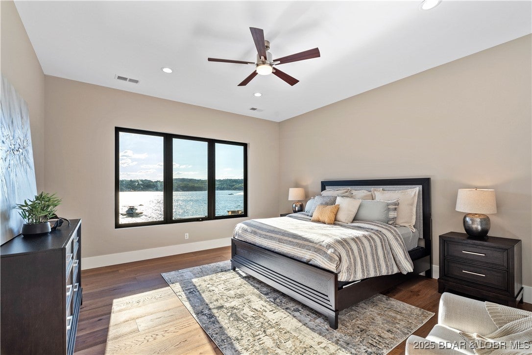 Osage Beach, Missouri, 65065, United States, 6 Bedrooms Bedrooms, ,6 BathroomsBathrooms,Residential,Active,1922661