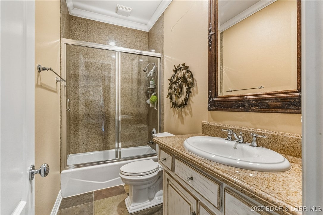 Villages, Missouri, 65079, United States, 5 Bedrooms Bedrooms, ,4 BathroomsBathrooms,Residential,Active,1985880