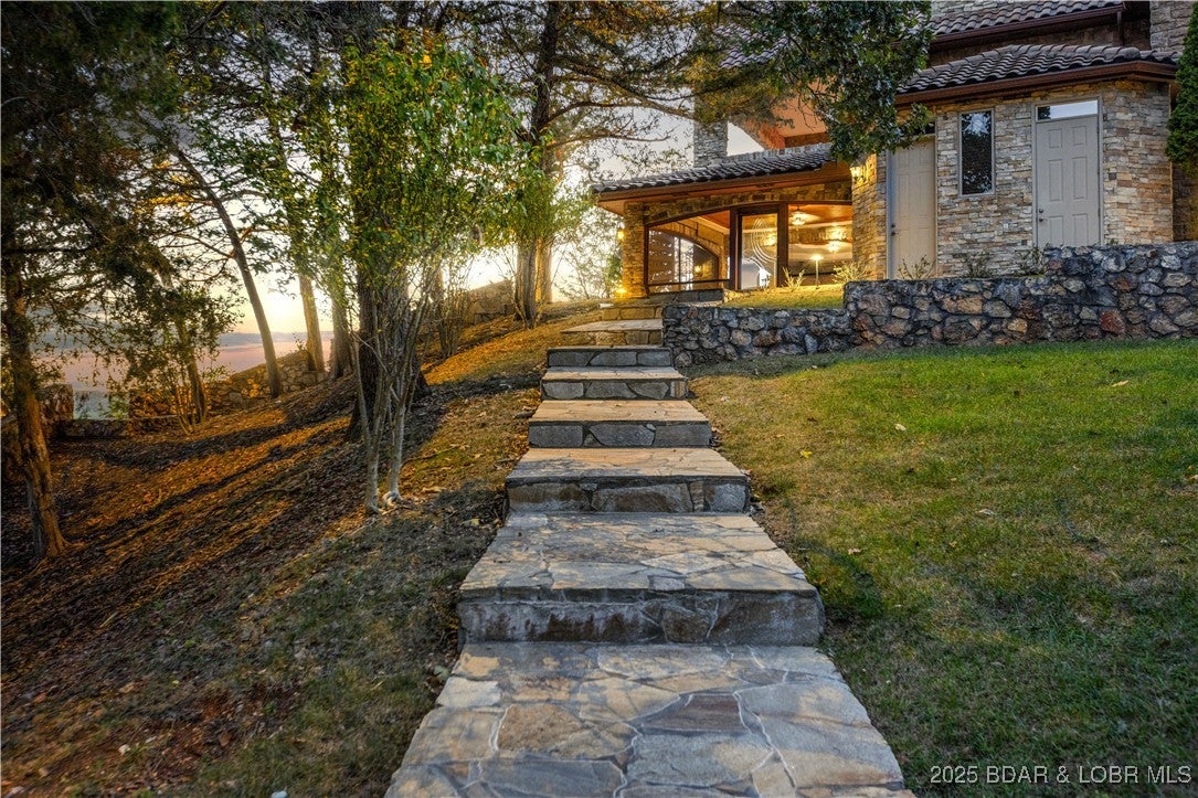 Sunrise Beach, Missouri, 65079, United States, 6 Bedrooms Bedrooms, ,8 BathroomsBathrooms,Residential,Active,1953390
