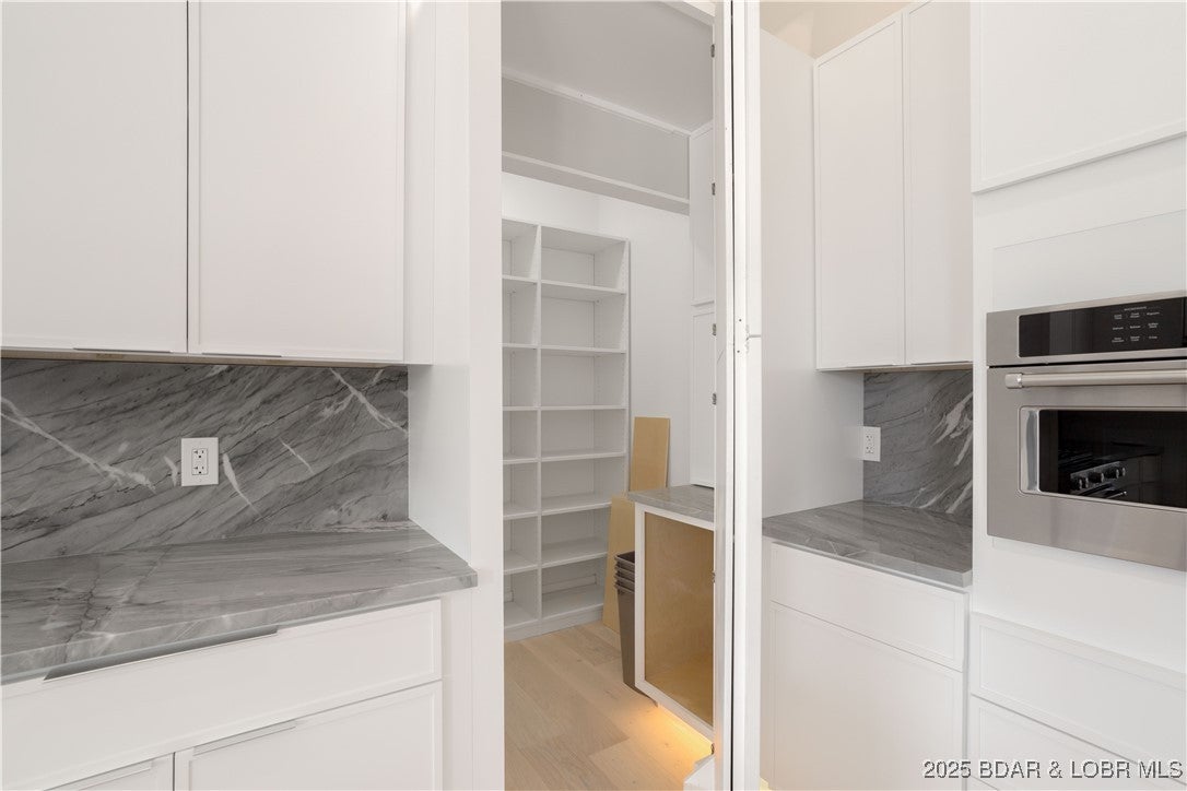 Sunrise Beach, Missouri, 65065, United States, 6 Bedrooms Bedrooms, ,6 BathroomsBathrooms,Residential,Active,1929710